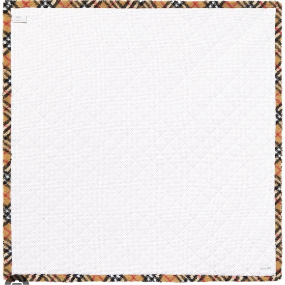 Burberry Fleece Baby Blanket - Picture 6 of 9